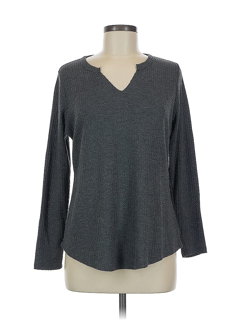 Click to view more detailed imagery on our partner's website Pre-owned Torrid Long Sleeve Top Gray V Neck Tops