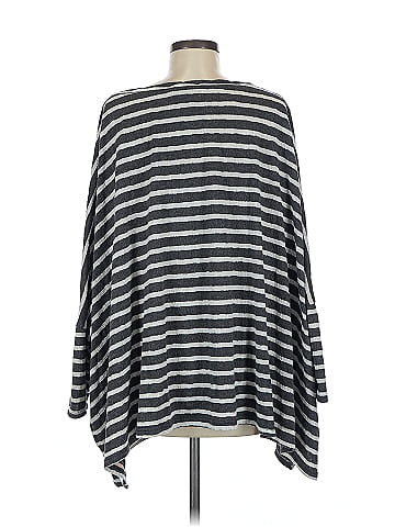 Easel Poncho (view 2)