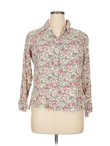 Big Dart 3/4 Sleeve Button-Down Shirt (view 1)