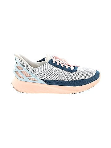 KIZIK Sneakers (view 1)