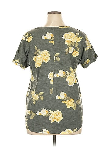 24/7 Maurices Short Sleeve T-Shirt (view 2)