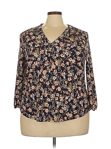 TWO by Vince Camuto 3/4 Sleeve Blouse (view 1)