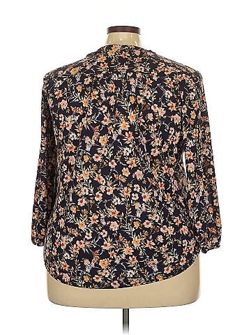 TWO by Vince Camuto 3/4 Sleeve Blouse (view 2)