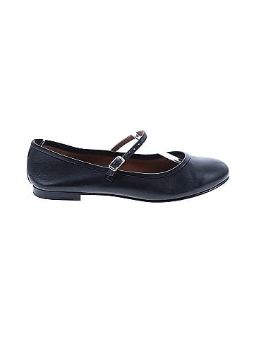 Margaux Flats (view 1)