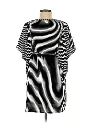 Xhilaration Short Sleeve Blouse (view 2)