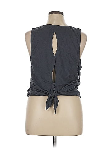 Victoria Sport Sleeveless Top (view 2)