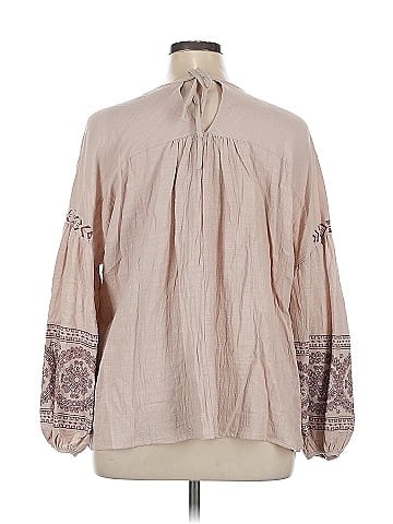 Easel 3/4 Sleeve Blouse (view 2)