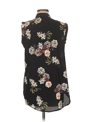 Amaryllis Sleeveless Blouse (view 2)