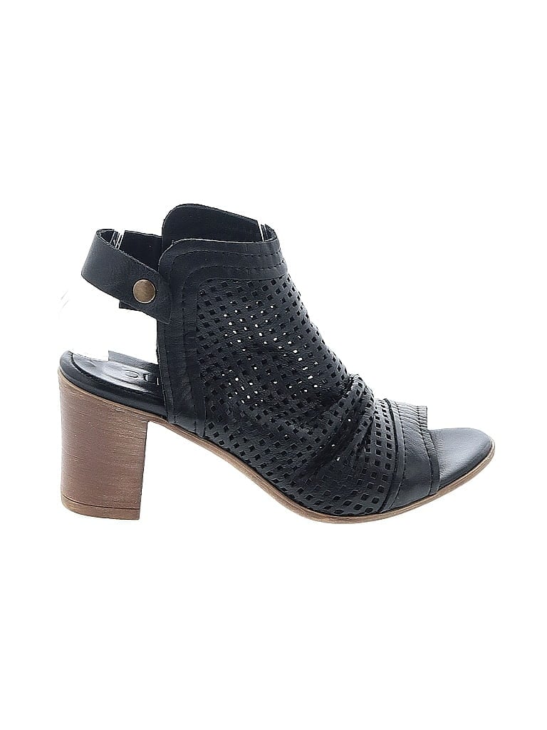 Pre-owned Bueno Heels In Black