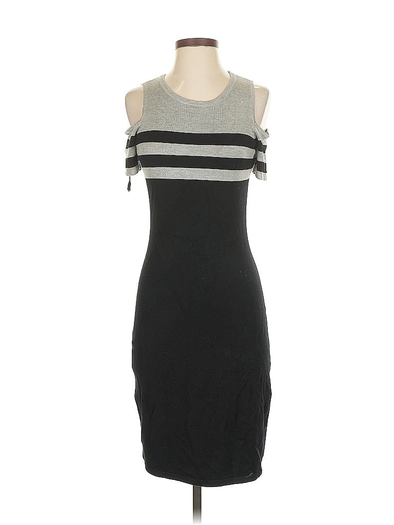 Click to view more detailed imagery on our partner's website Pre-owned Carmen Marc Valvo Casual Dress In Black