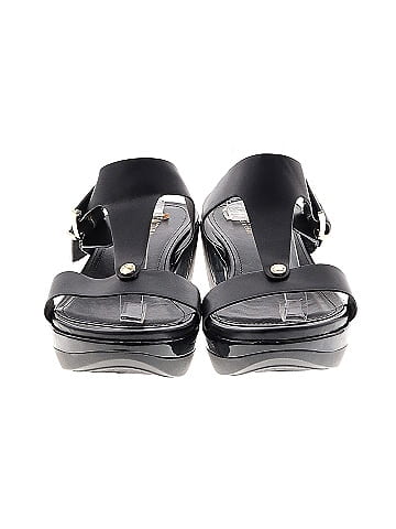 Kenneth Cole REACTION Wedges (view 2)