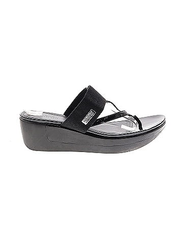 Kenneth Cole REACTION Wedges (view 1)