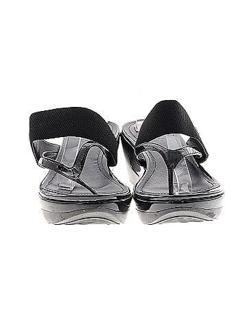 Kenneth Cole REACTION Wedges (view 2)