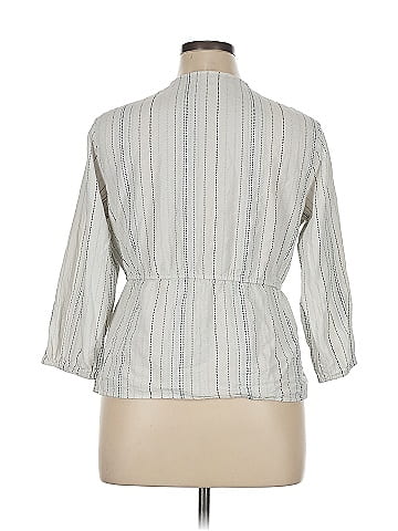 Time and Tru 3/4 Sleeve Blouse (view 2)