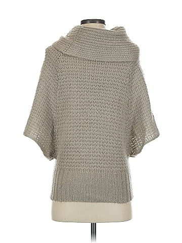 Cremieux Poncho (view 2)