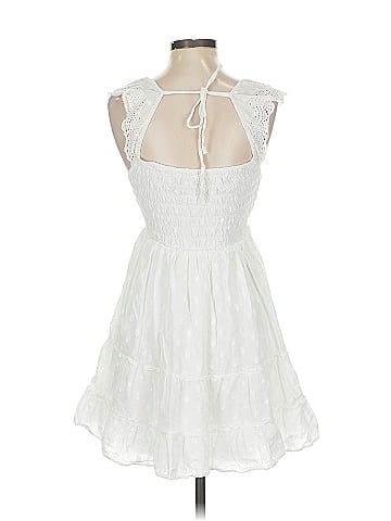 Urban Outfitters Casual Dress (view 2)
