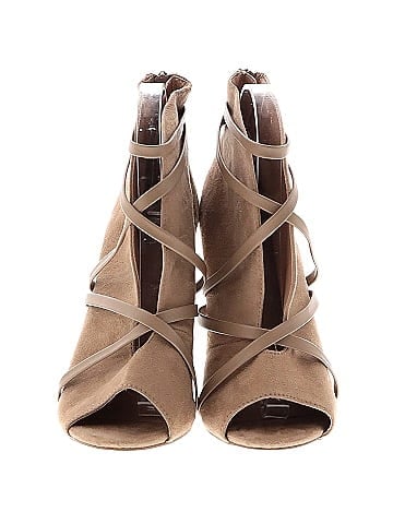 Journee Collection Ankle Boots (view 2)
