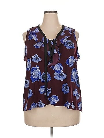 Elle Sleeveless Blouse (view 1)