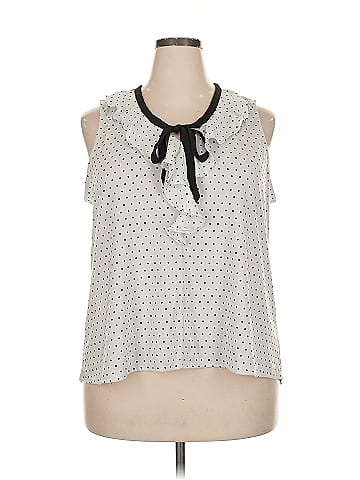Elle Sleeveless Blouse (view 1)