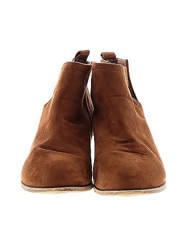 Journee Collection Ankle Boots (view 2)