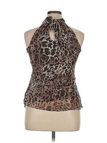 B.wear Sleeveless Blouse (view 2)