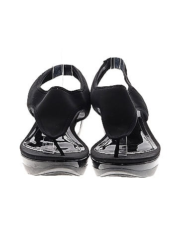 Kenneth Cole REACTION Wedges (view 2)
