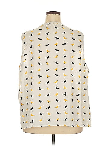 Fun2Fun Sleeveless Blouse (view 2)