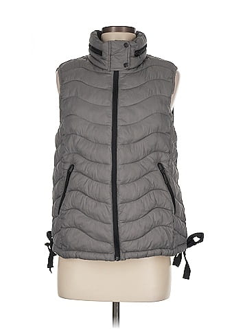 Bernardo Vest (view 1)