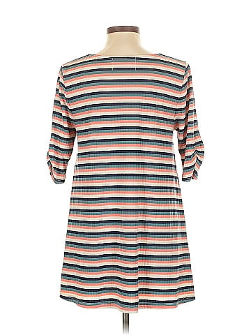 Puella 3/4 Sleeve Top (view 2)