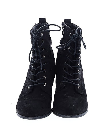 Journee Collection Ankle Boots (view 2)