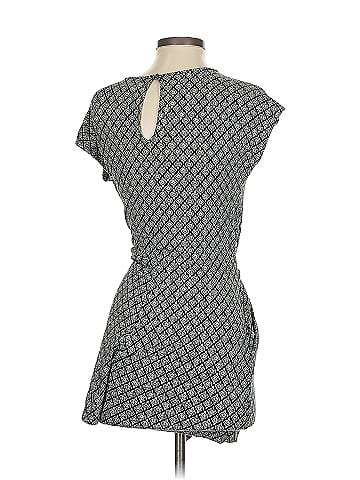Old Navy Casual Dress (view 2)