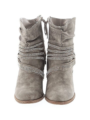 Daisy Fuentes Ankle Boots (view 2)