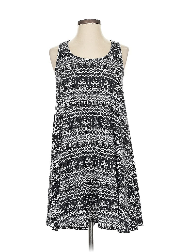 Pre-owned Socialite Casual Dress In Gray