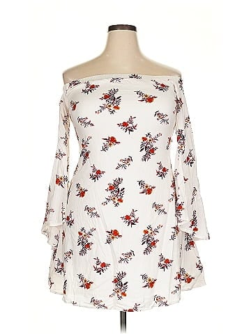 Doe & Rae 3/4 Sleeve Blouse (view 1)