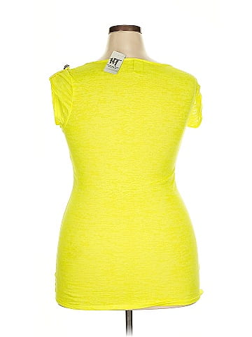 Hot Topic Sleeveless T-Shirt (view 2)