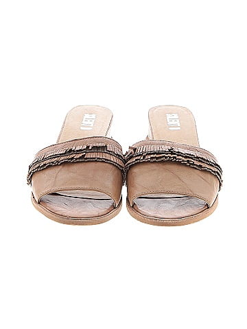 Silent D Wedges (view 2)