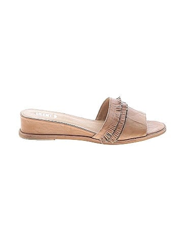 Silent D Wedges (view 1)