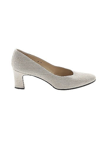 Etienne Aigner Heels (view 1)
