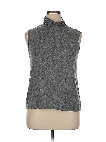 Leo & Nicole Sleeveless T-Shirt (view 1)