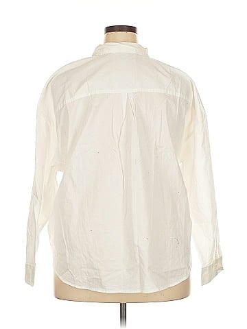 Old Navy Long Sleeve Button-Down Shirt (view 2)