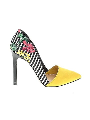 Shoedazzle Heels (view 1)