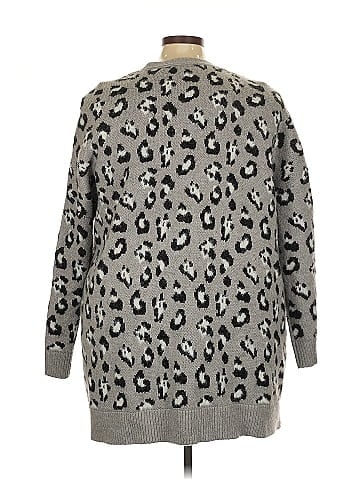 Evans Cardigan (view 2)