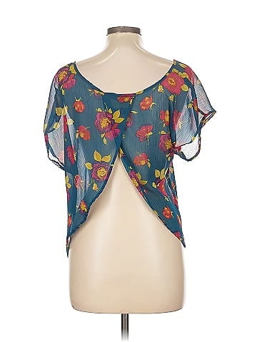 Xhilaration Short Sleeve Blouse (view 2)
