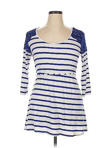 Loveappella 3/4 Sleeve Top (view 1)
