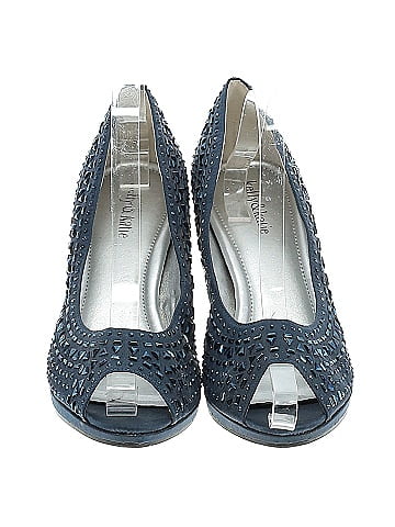 Kelly & Katie Heels (view 2)