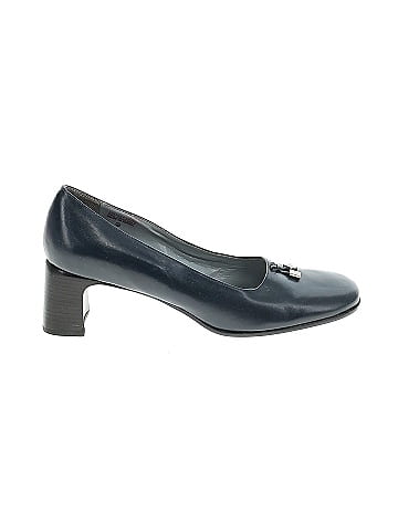 Etienne Aigner Heels (view 1)