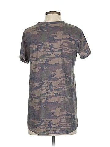 Amaryllis Short Sleeve T-Shirt (view 2)