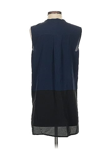 Vince. Sleeveless Silk Top (view 2)