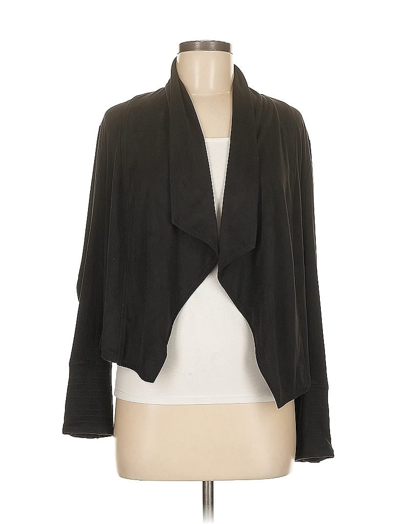 Click to view more detailed imagery on our partner's website Pre-owned Jack By Bb Dakota Kimono In Black