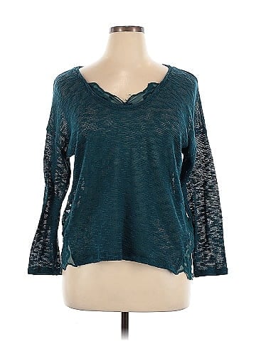 Jessica Simpson 3/4 Sleeve Top (view 1)